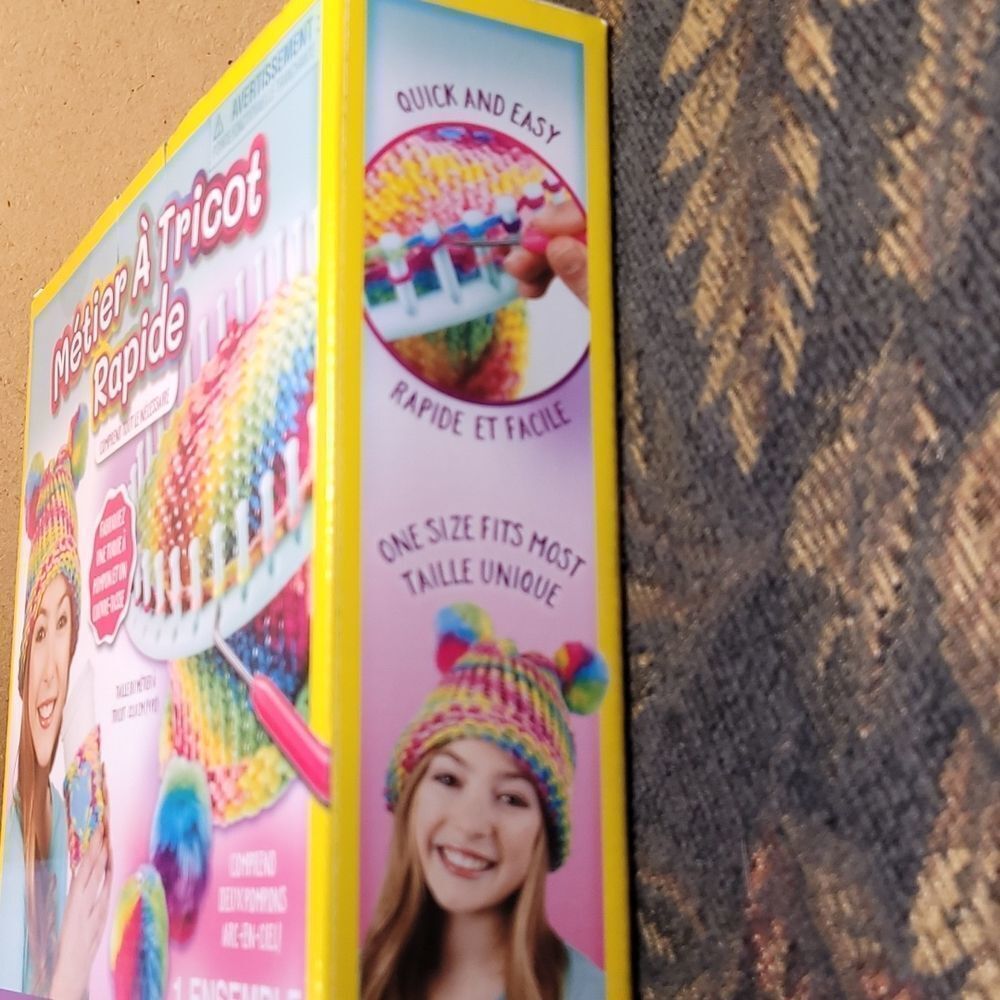 Creativity for Kids Quick Knit Loom Kit - Picture 4 of 6